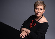 ADRIANA BARRAZA